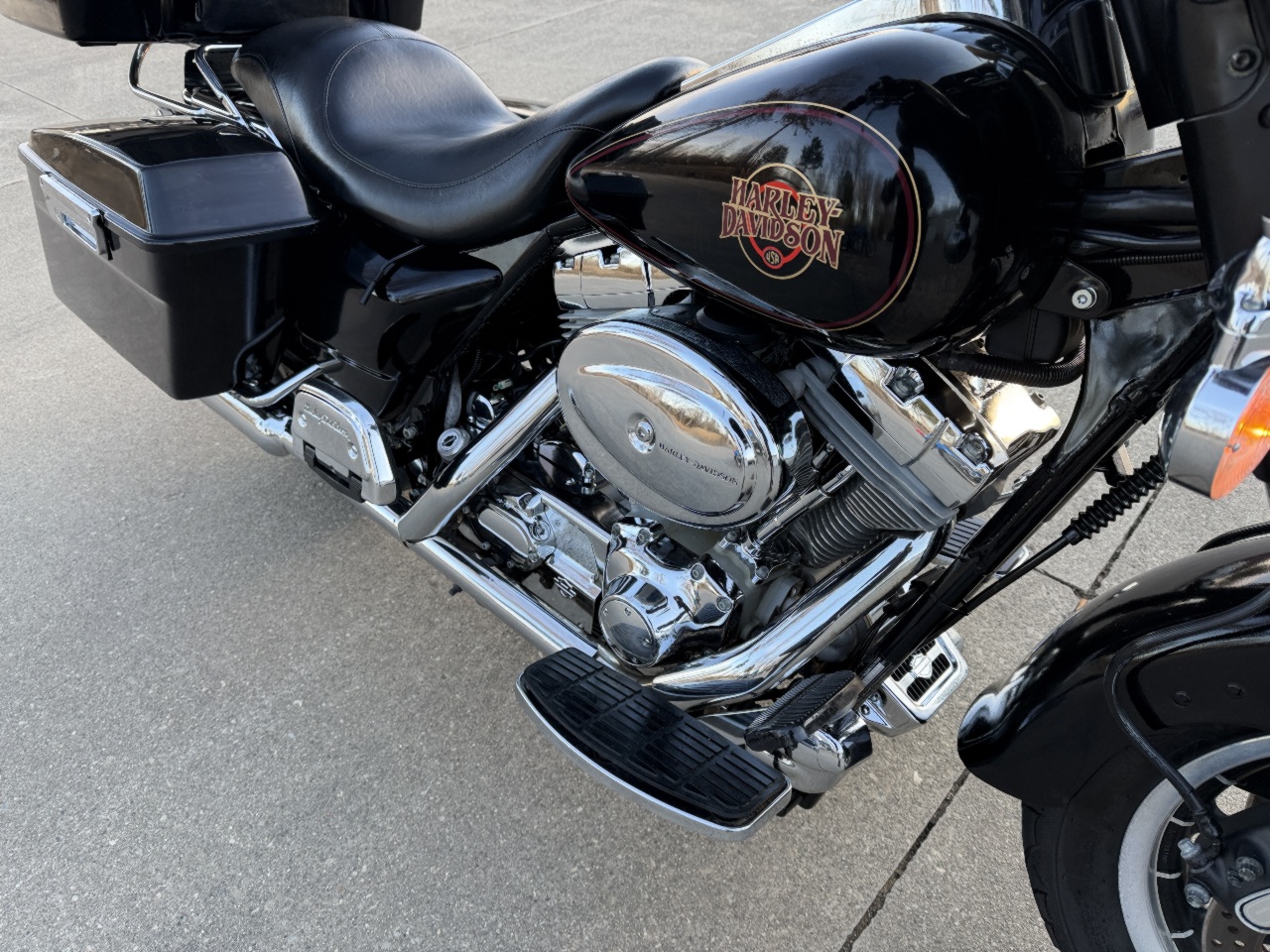 2001 Harley-Davidson FLHT Electra Glide Standard